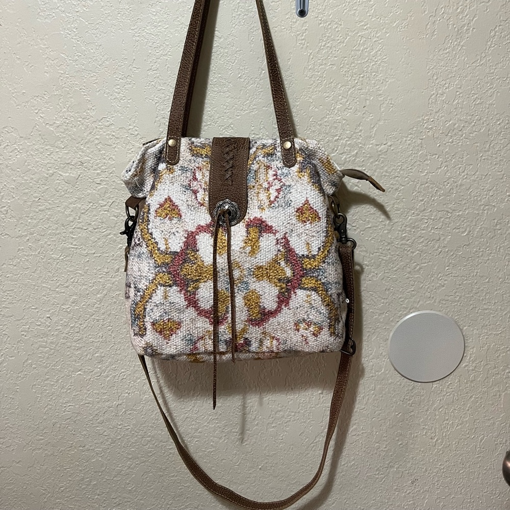 Myra Bag